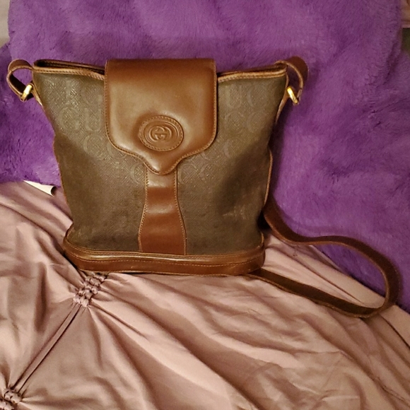 Gucci Handbags - GUCCI Vintage Brown Crossbody Monogram